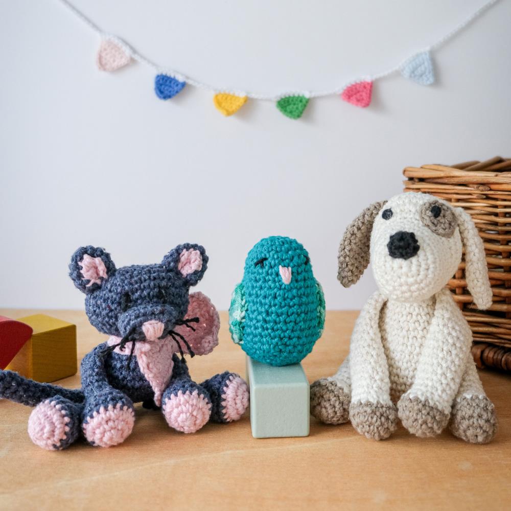 Hoooked Crocheted Amigurumi "Pet Friends" Kit