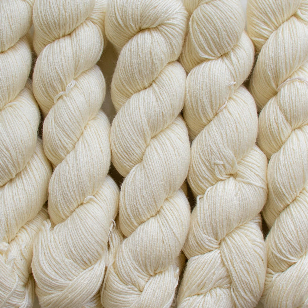 Australian Undyed Extra Fine Merino 8 Ply – thekraftymobile